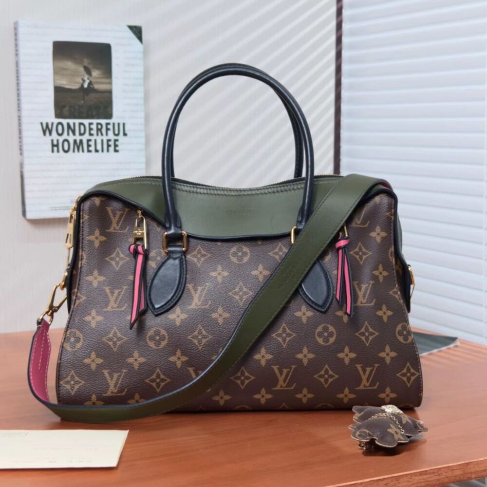 Louis Vuitton Women Pre-Loved Bag Very Good Condition